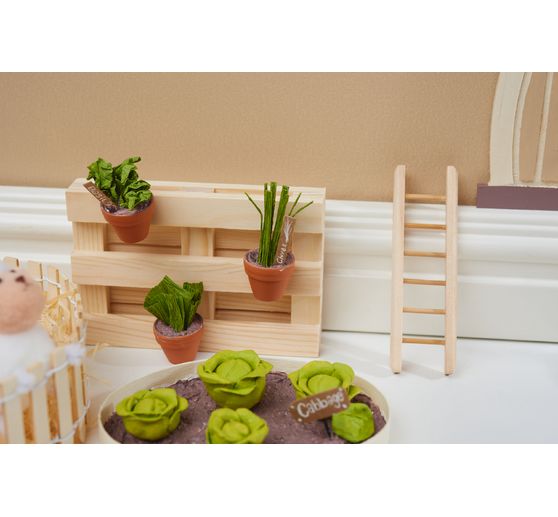 Miniature wooden pallet