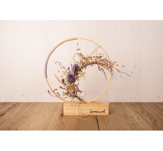 Wooden stand for rings