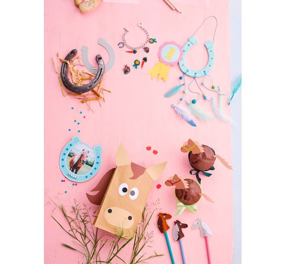 Book "Das große Pferdebastelbuch"