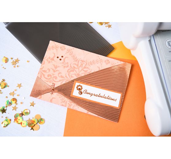 3D embosovací šablona Sizzix "Cosmopolitan - French Twist by Stacey Park"