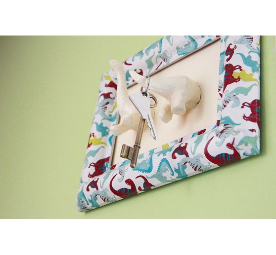 Brontosaurus, paper mache