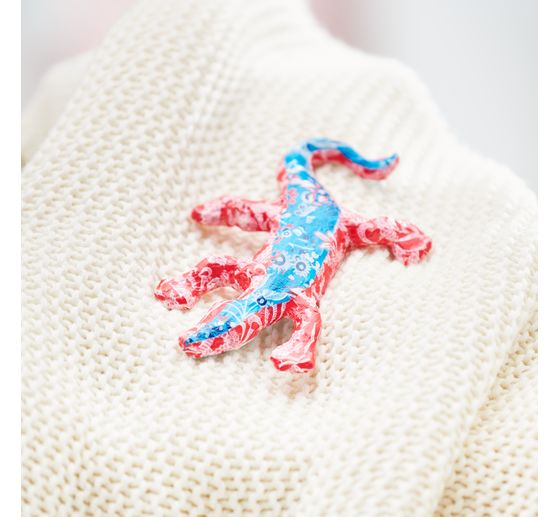 Salamander, paper mâché