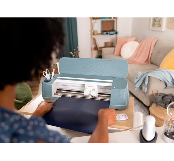 Cricut Maker 4 + Essentials Bundle