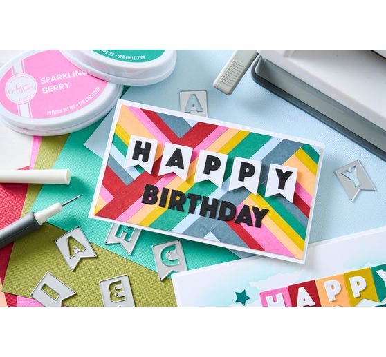 Výseková šablona Sizzix Thinlits "Birthday Bunting by Catherine Pooler"