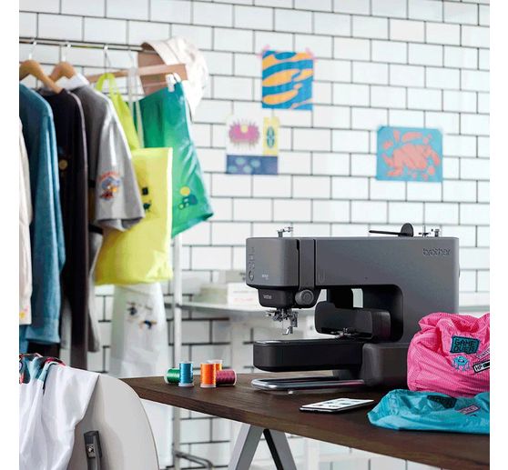 Vyšívací stroj s volným ramenem brother PP1 "Skitch"