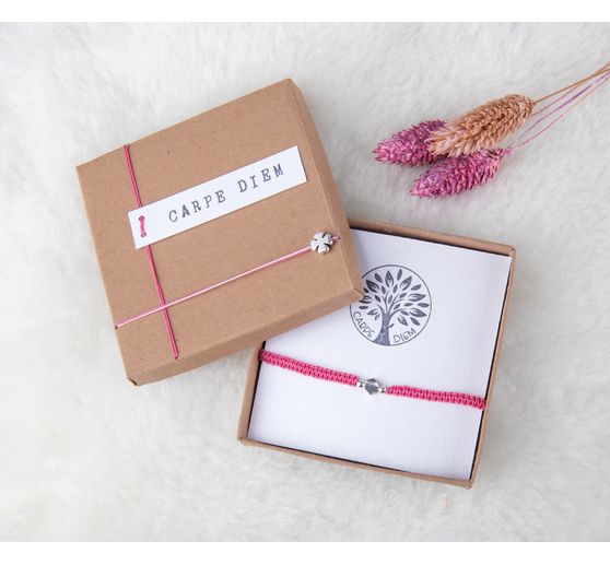 Kovov&aacute; distančn&iacute; kulička