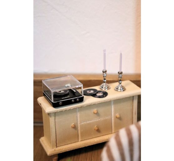 Miniaturn&iacute; gramofon