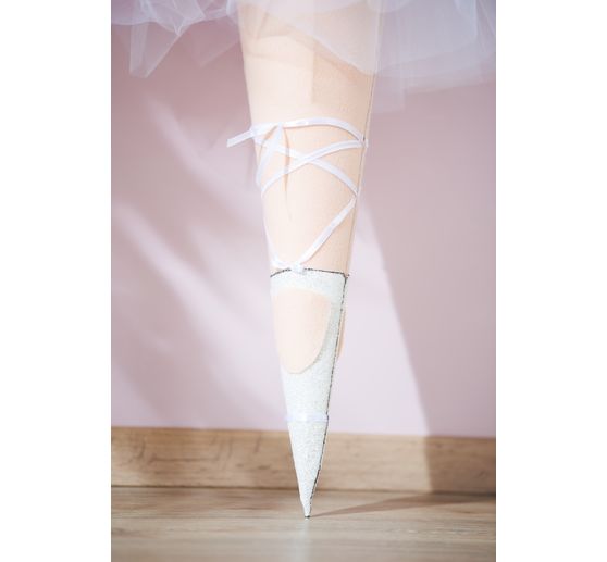 Školní kornout z fotokartonu