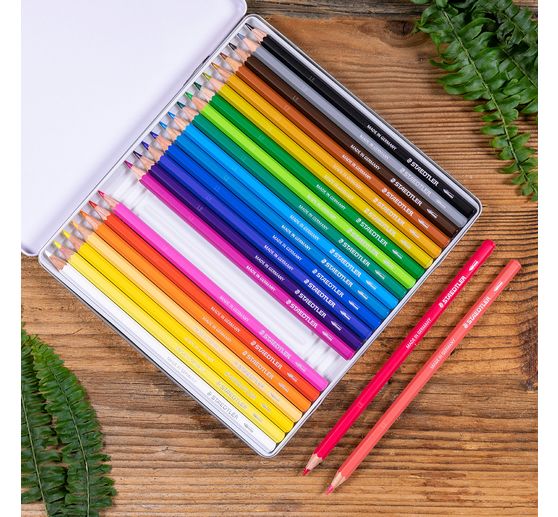 Akvarelov&eacute; pastelky STAEDTLER "Design Journey" v kovov&eacute;m pouzdře
