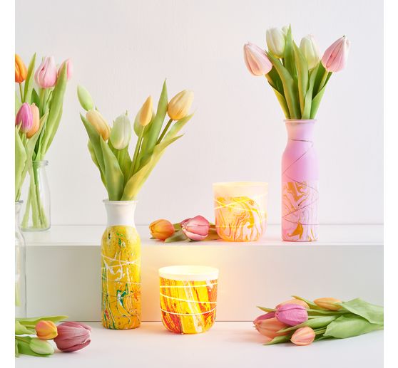 Svazek tulip&aacute;nů se 3 květy a 2 poupaty