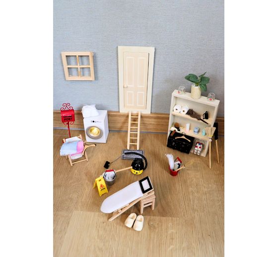 Miniature suitcase to open