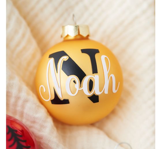 Self-adhesive vinyl film