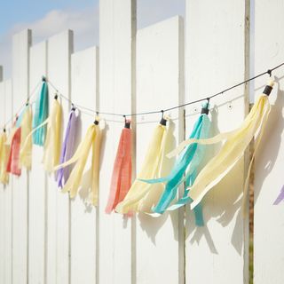 Věnec na zahradní párty