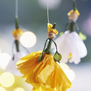 fee aus seidenpapier